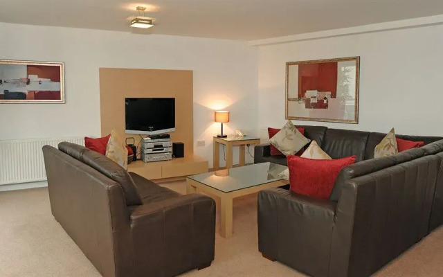 Fountain Court Apartments - EQ2