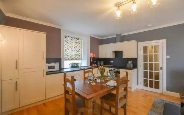 The Gallery Apartment