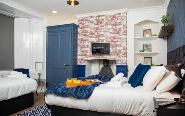 6 Bedroom City Centre Townhouse