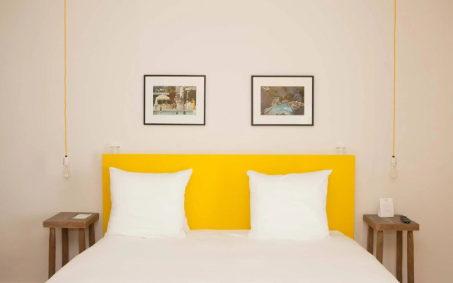 Vesper Hotel