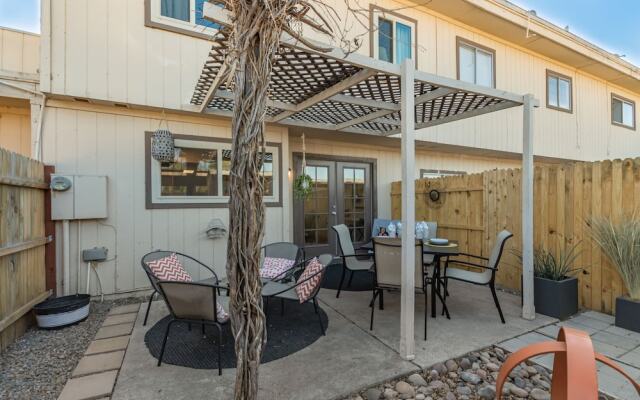 Lodge Townhouse 2 Bedroom Townhouse by Redawning