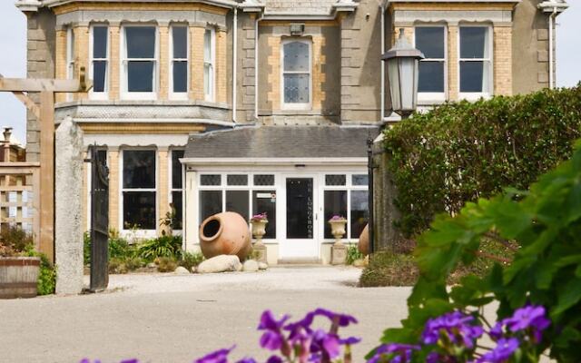 The Longcross Hotel Restaurant & Gardens