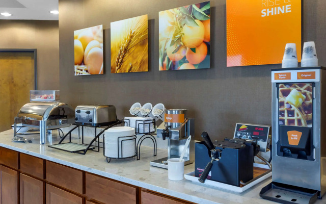 Comfort Inn Hammond I-94