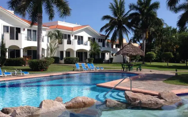 Club Del Sol