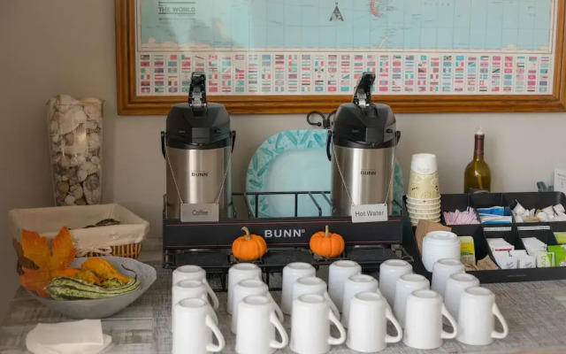 Beyond The Wall Bed and Breakfast