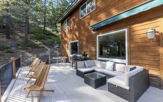 The Elevator House Sleeps 10!