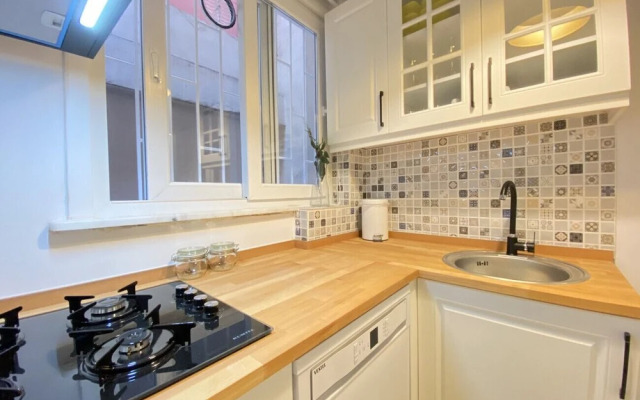 Central Flat Close to Popular Attractions in Sisli
