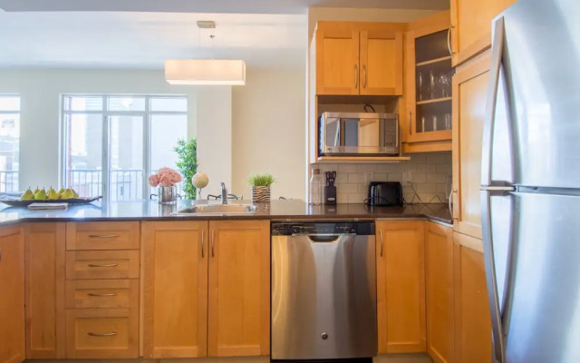Airy Downtown Apartments by Nuage