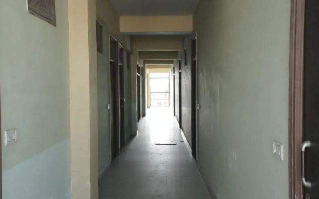 Hotel Mohan by OYO Rooms