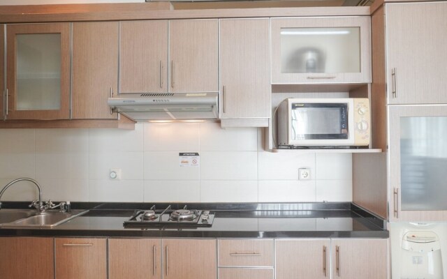 Homey And Comfort Stay 2Br Bellezza Apartment