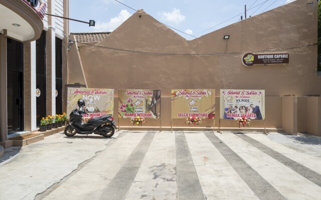 RedDoorz Hostel near Malang Train Station 3