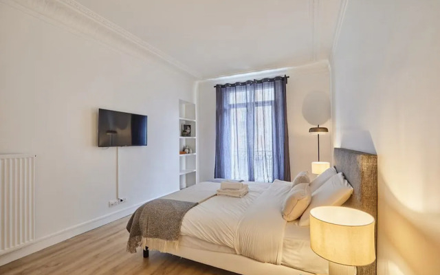 Sublime Apartment in the Heart of Paris