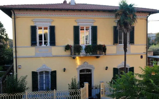 Villa Liberty il Lauro Bed and Breakfast