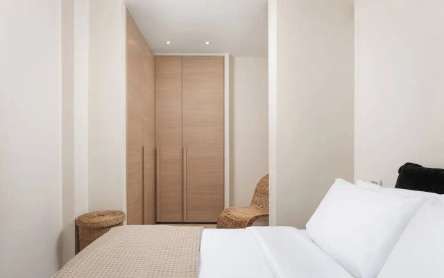 Vouliagmeni Exclusive Residence