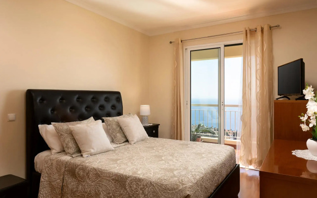 Wonderful Sea by Madeira Sun Travel