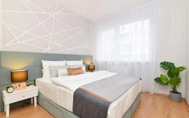 Laurel Bay Apartment