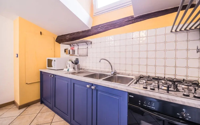 Stunning 2BD Apt 7min Walk to Duomo