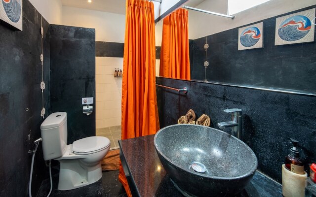 Serene 4br Seminyak Villa with Tropical