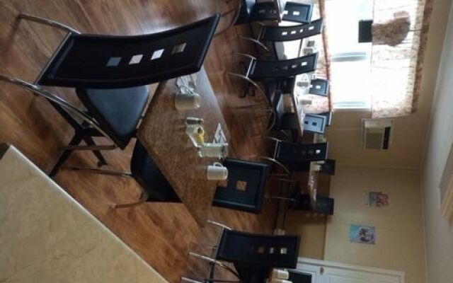 Carleton Motel & Coffee Shop