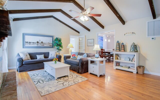 13 44th Ave. - 3 Br Home