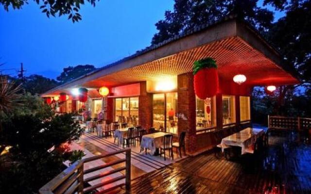 Lakeside Camping Resort