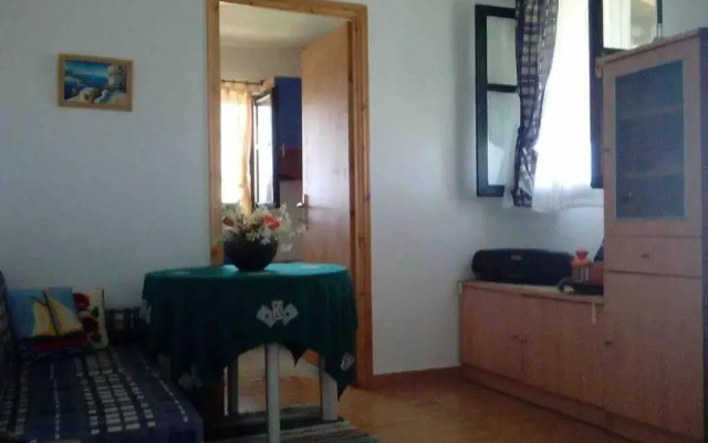 Wooden beach house / Nea Roda, Halkidiki