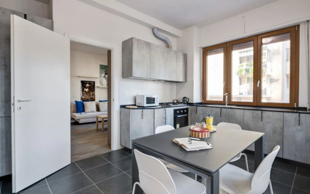 Lulli Bright and Cozy Flat