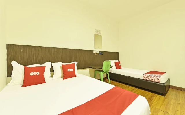 OYO 90727 Hotel Mini Indah