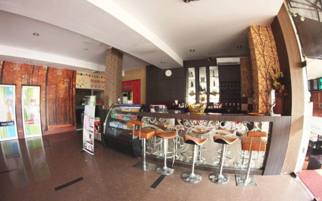 Capital O 2023 Medan Ville Hotel