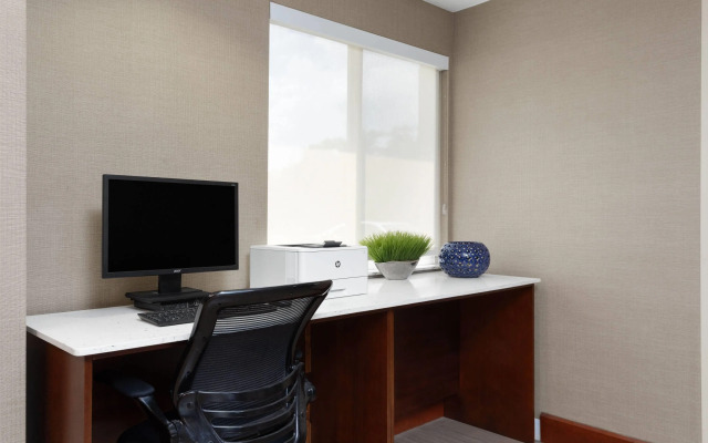 Hawthorn Extended Stay by Wyndham Naples