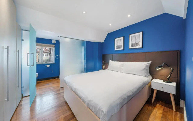 Beautiful One Bedroom Apartment in Soho