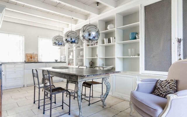 Elegant Riverside Apartment