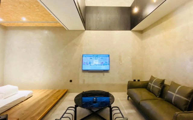 Oinn Hotel & Hostel Tainan