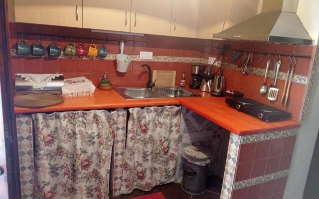 Cozy Apartment Alexandros near Aqueduct (Kamares)