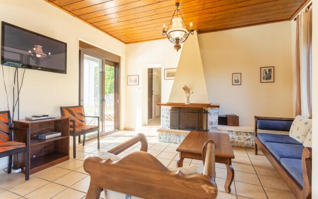 Ekklisies Dio Large Private Pool A C Wifi - 2089