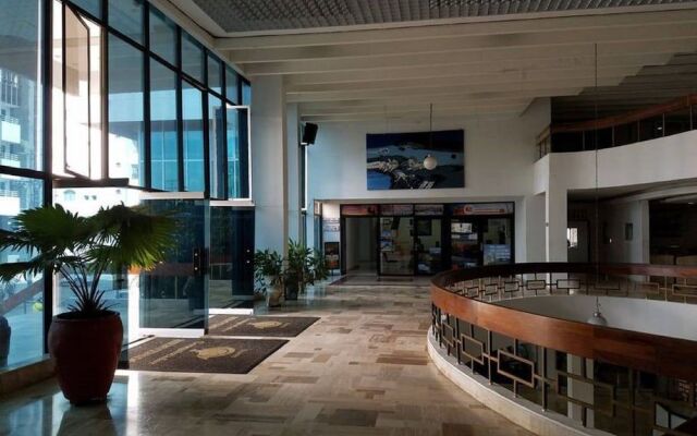 Edificio Nuevo Conquistador Apt 612