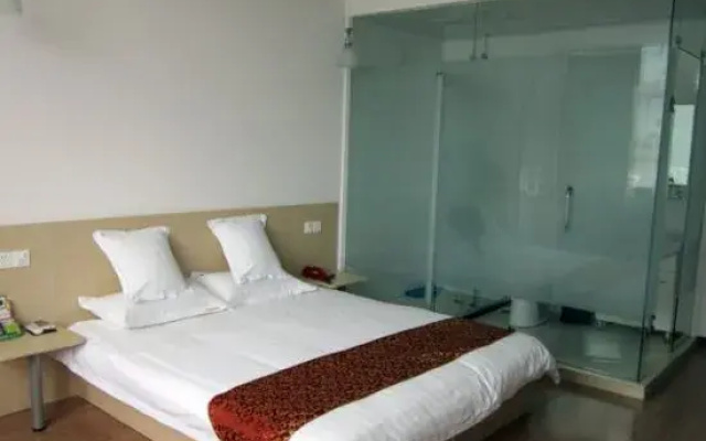 Yisu Qingju Hotel (Yuyao Yintai City Branch)