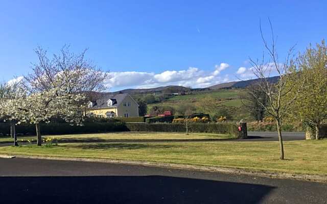 Muff Village Country House