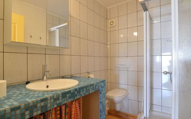 Apartment in Halenfeld-amel With Terrace
