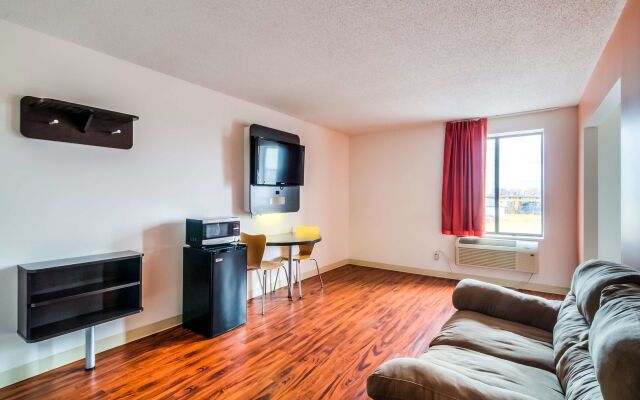 Motel 6 Chicago South-Lansing #4808