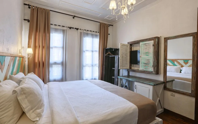 Trilye Bay C Konak