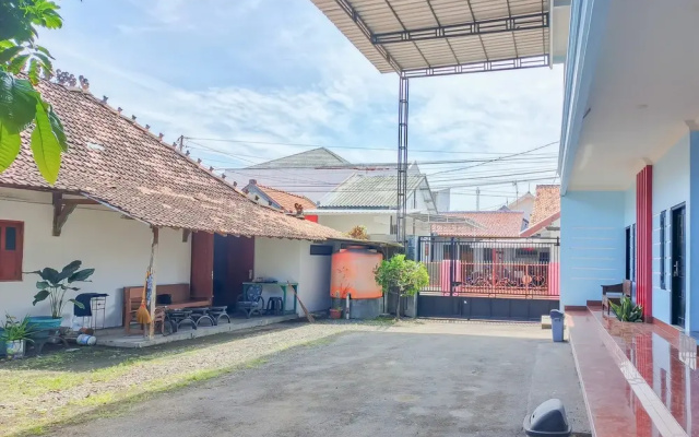 Joglo Guest House Syariah Mitra RedDoorz
