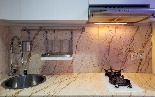 Nice And Comfort 2Br At Belmont Residence Puri Apartment