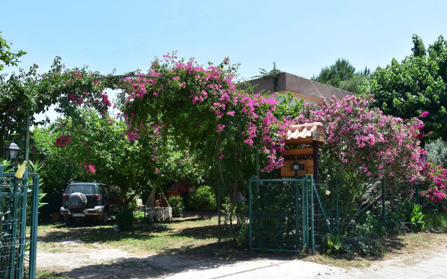 Lemon Garden Lodge