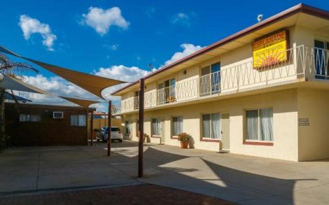 Esplanade Apartments At West Beach