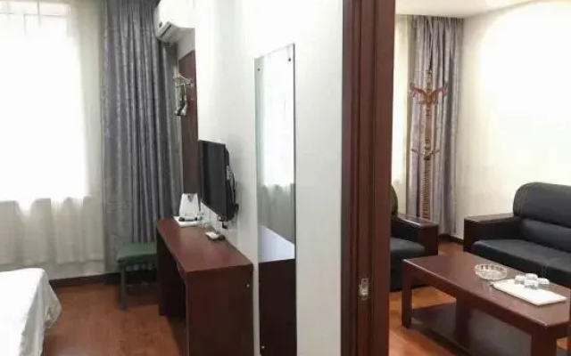 Holiday Inn New Century