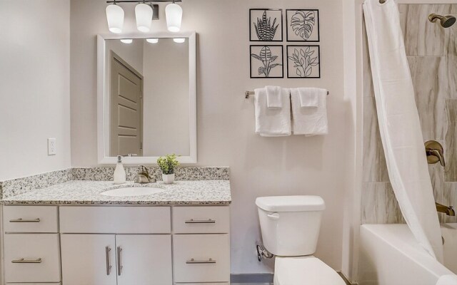 FRONTDESK Axel Row Apts Avondale Birmingham