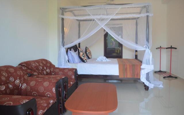 Shanika Beach Inn