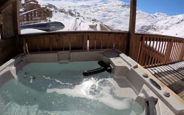 LIsatis Chalet Hotel