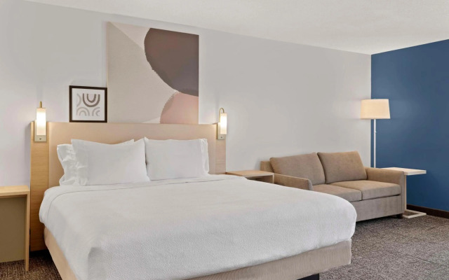 Spark by Hilton Newcomerstown